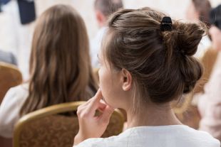 Vier Magazine: Drei Länder - Deutschland, Österreich, Schweiz